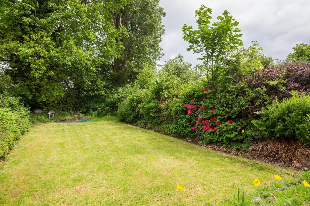 Quality Contractor House In Lulworth Solihull 4 Bedrooms Separate Beds With Parking And Wifi Also Good For Families Birmingham Buitenkant foto